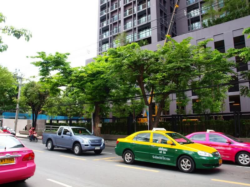 Noble Reveal, Bangkok