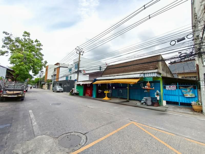 บ้าน 1 ชั้น ซอยนนทบุรี 8 ใกล้โรงพยาบาลพระนั่งเกล้า ถนนนนทบุรี 1 ต.บางกระสอ อ.เมืองนนทบุรี จ.นนทบุรี, Nonthaburi