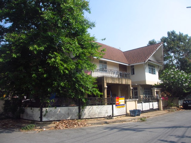 บ้านเดี่ยว 2 ชั้น โครงการรัตวรรณ 2