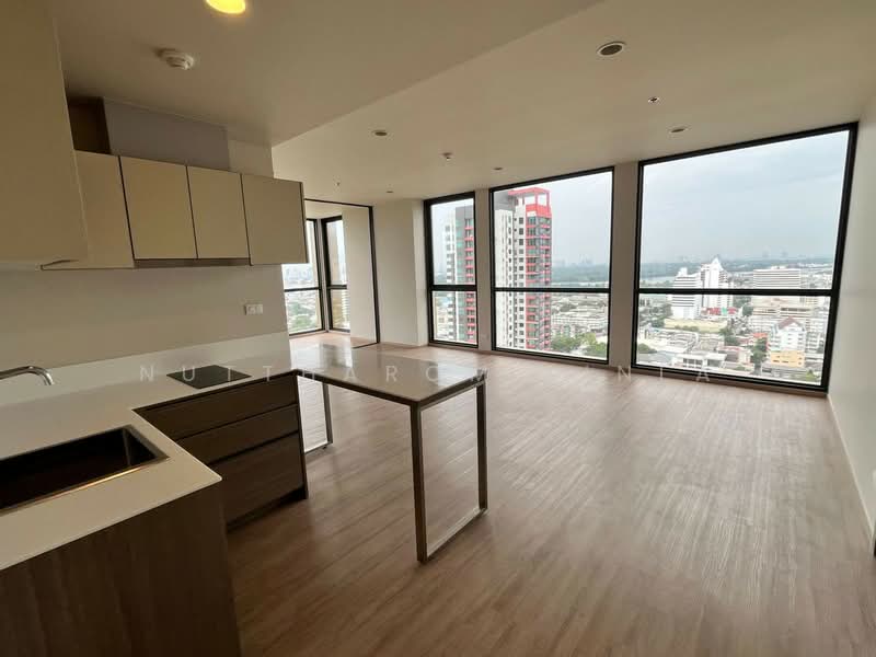 The Issara Sathorn, Bangkok