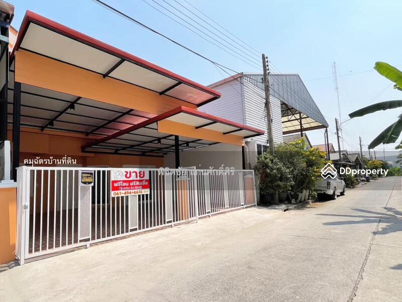 Twin house Thai Thani Navanakorn, Khlong Nueng Subdistrict, Khlong Luang District, Pathum Thani, Pathum Thani