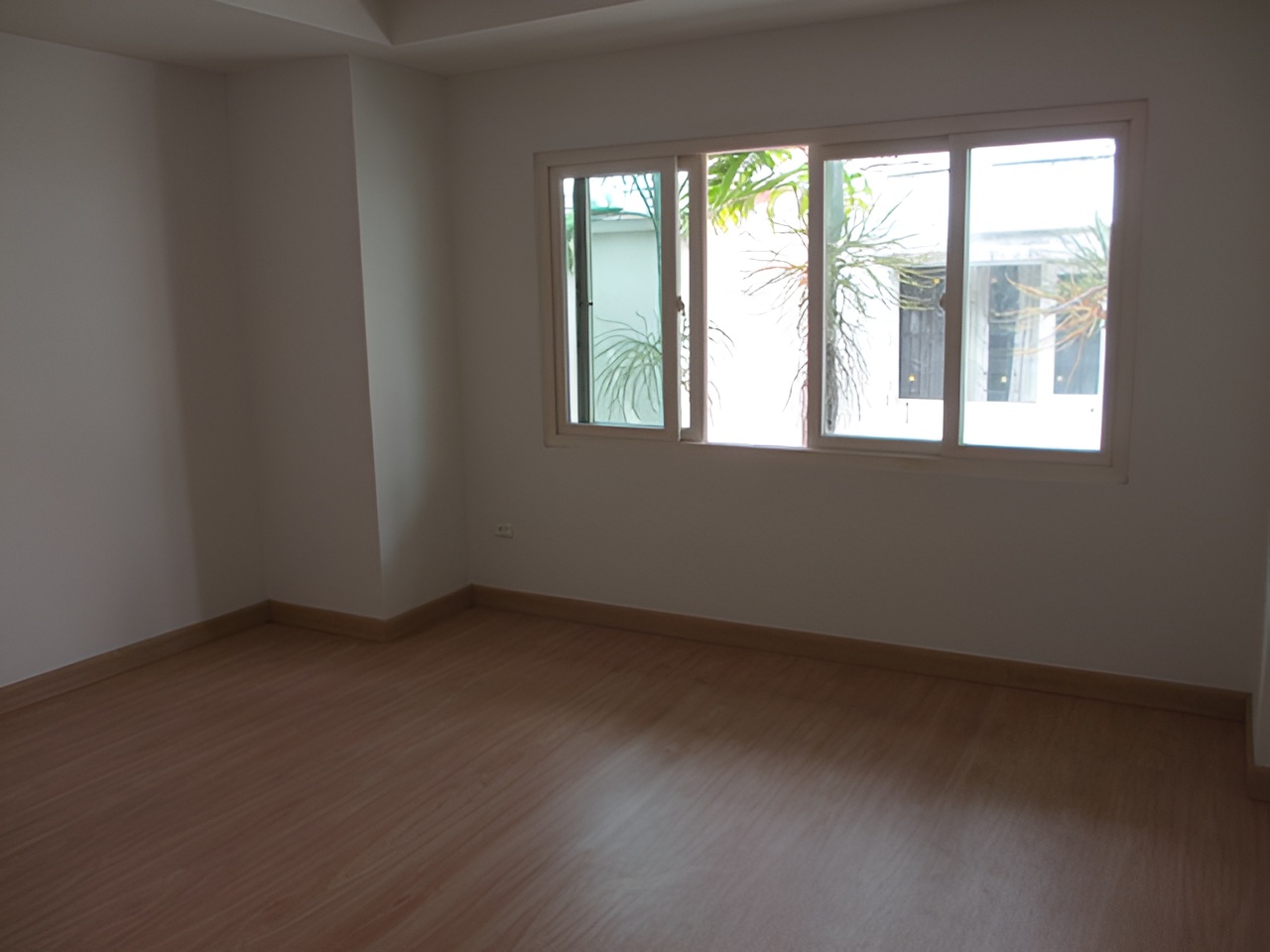 บ้านเดี่ยว หมู่บ้านวรางกูล The Grand Private Home ฉ.116469 บ้านเลขที่ 34/42