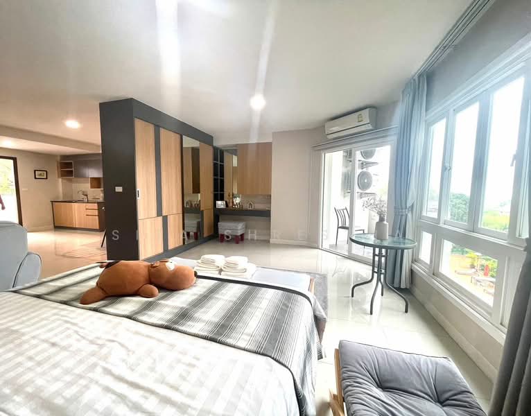 Grandview Condominium, Bangkok