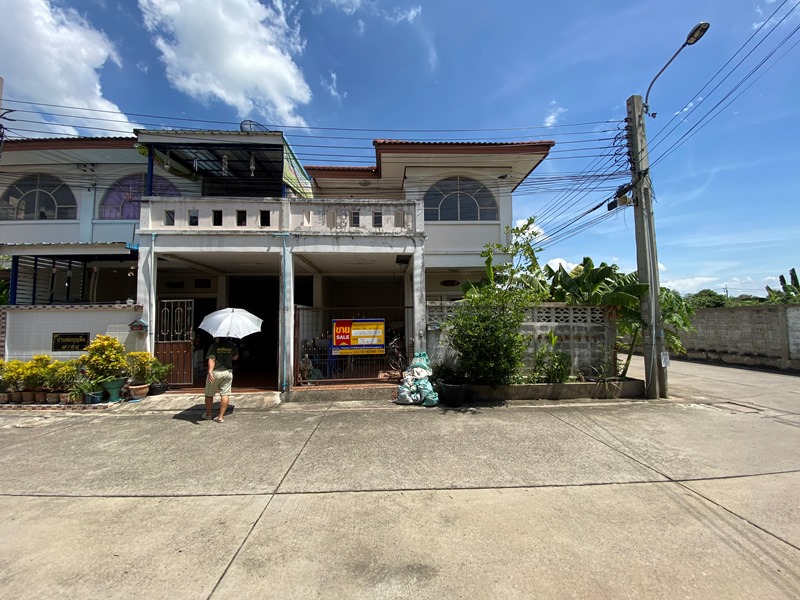 Townhouse at Thung Saeng Tawan Project, Nonthaburi