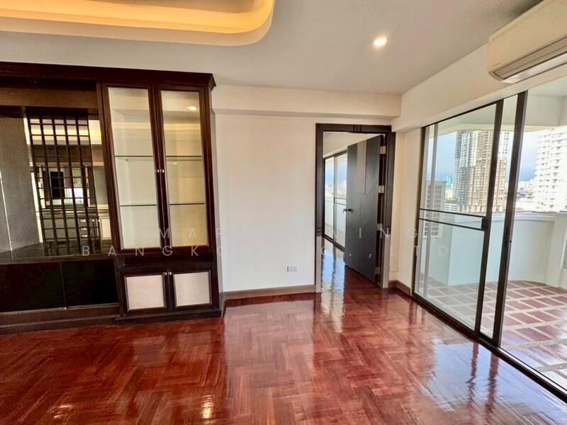 Riverside Villa Condominium 1, Bangkok