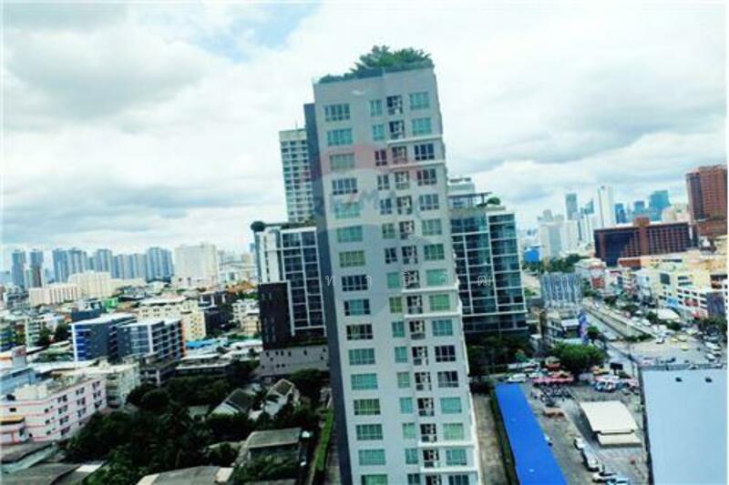 Centric Ratchada-Huai Khwang, Bangkok