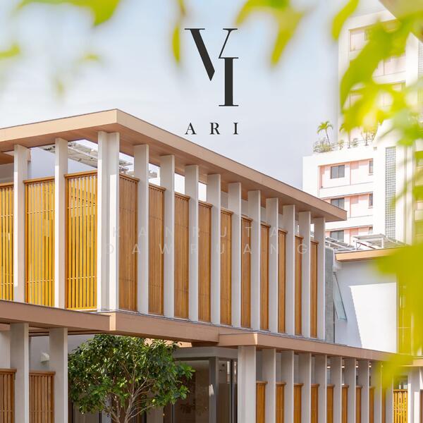 Vi Ari, Bangkok
