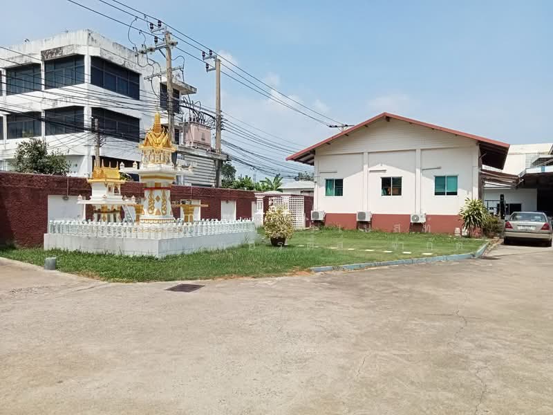 45971 – เพียง 290 เมตรจากถนนใหญ่ประชาอุทิศ! ขายที่ดินพร้อมโกดังผืนใหญ่ 2 ไร่ครึ่ง รถขนนส่งเข้า-ออกสะ, Bangkok