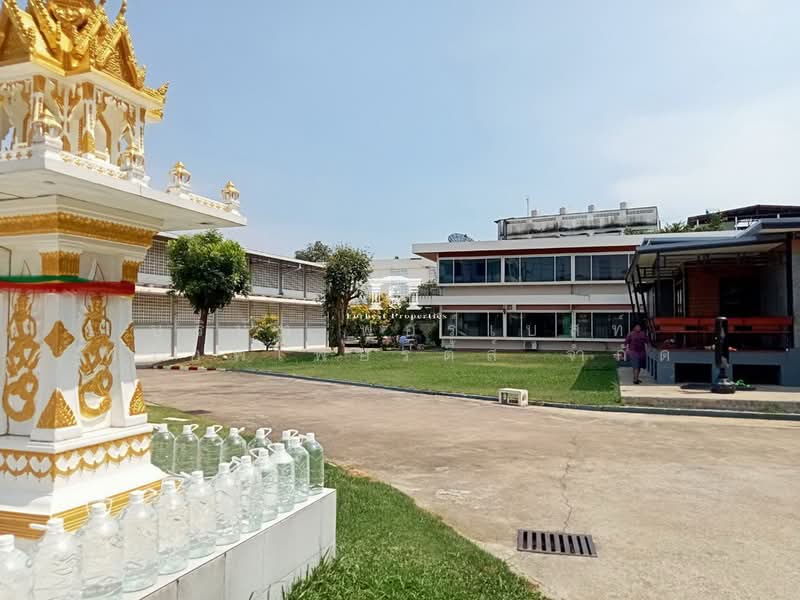45971 – เพียง 290 เมตรจากถนนใหญ่ประชาอุทิศ! ขายที่ดินพร้อมโกดังผืนใหญ่ 2 ไร่ครึ่ง รถขนนส่งเข้า-ออกสะ, Bangkok