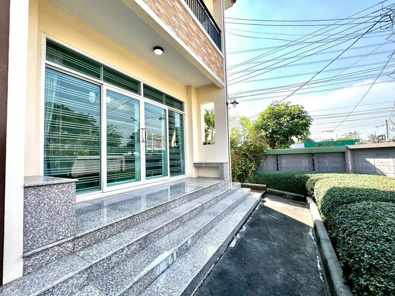 หมู่บ้านเทพธานี ซอยเฉลิมพระเกียรติ ร.9 ซ.62 แยก6, Bangkok