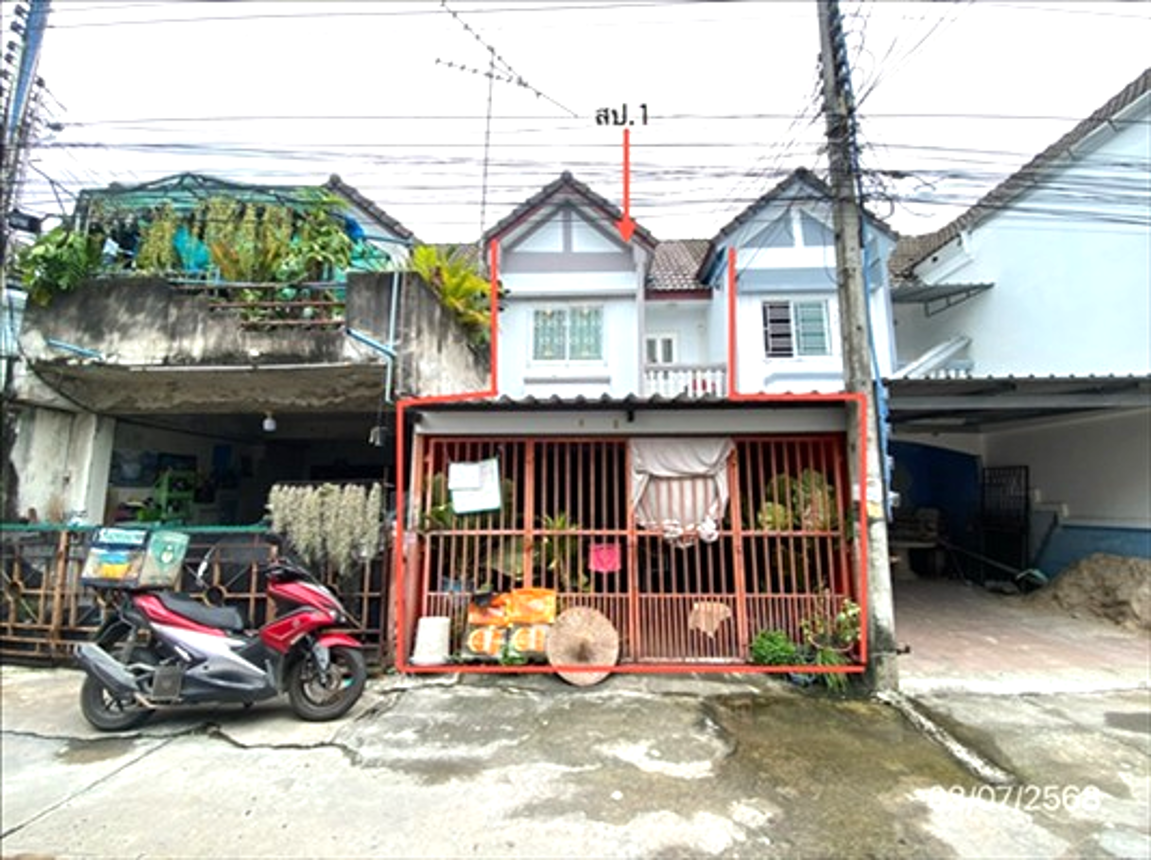 Townhouse. Located in Chonburi City, Chonburi Province.
