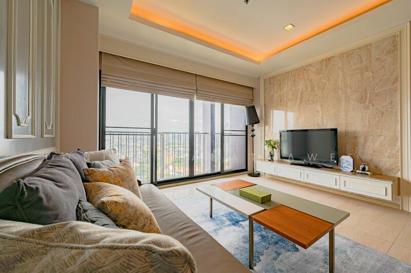 Noble Reveal, Bangkok