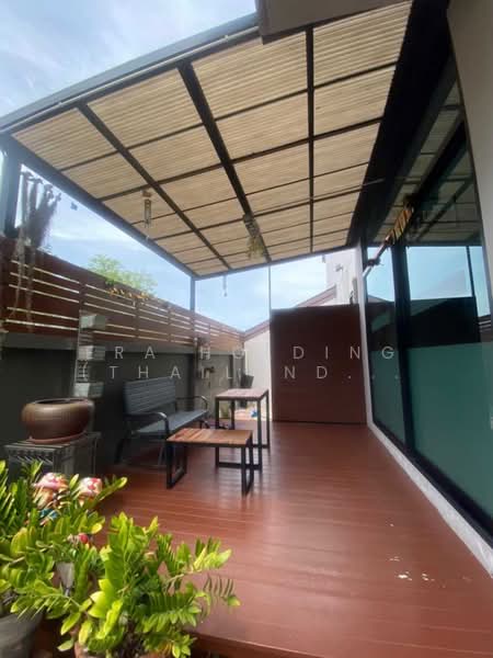 บ้านพักตากอากาศ 3 ชั้นซอยหัวหิน 19 ห่างทะเลเพียง 300 เมตร, Prachuap Khiri Khan