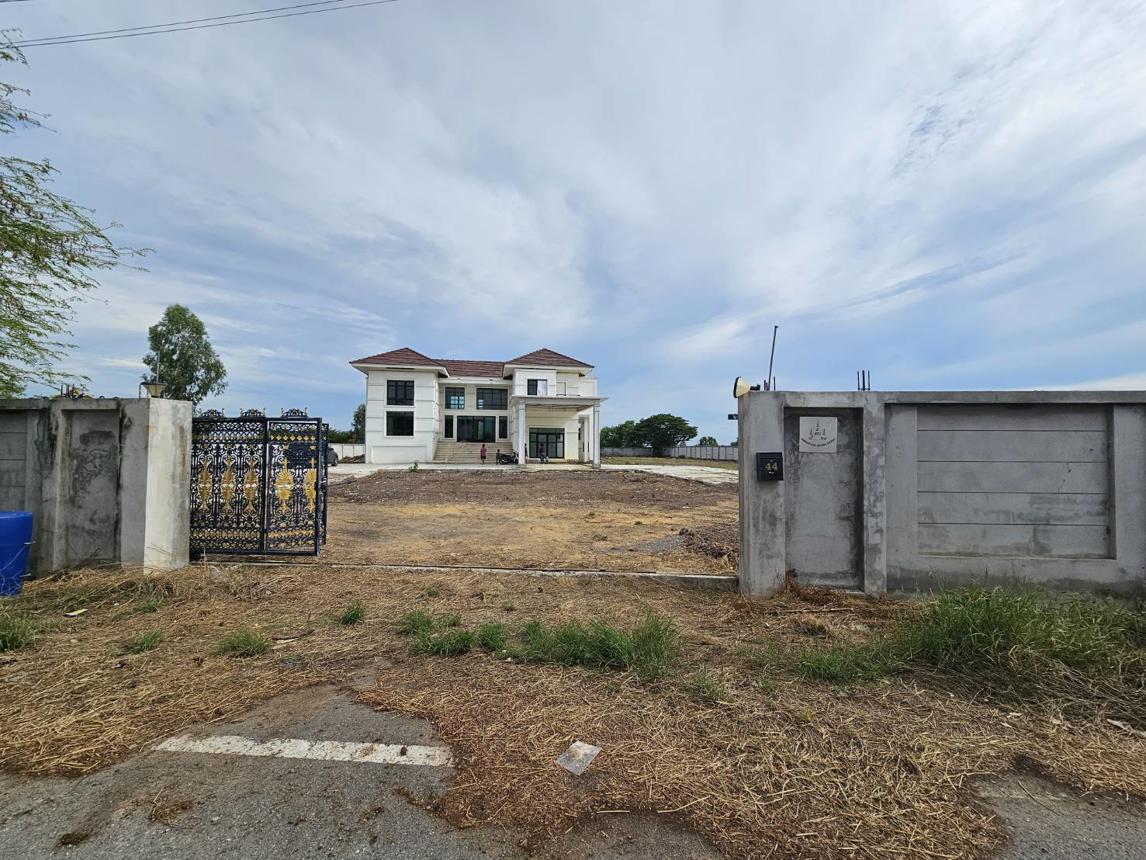Single House in Ladbualuang, Ayutthaya Province