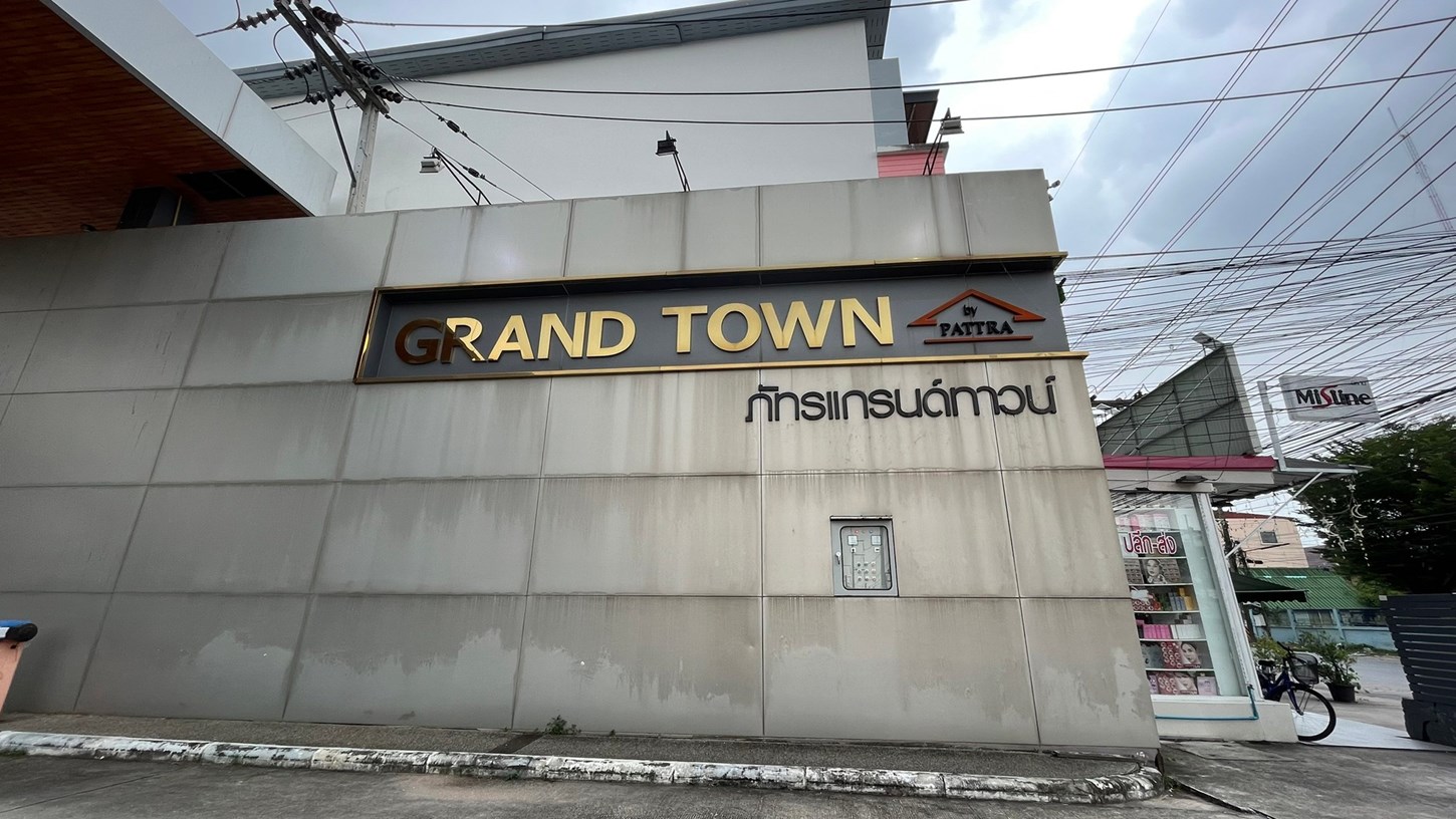Townhouse in Pattar Grand Town, Si Racha, Chonburi