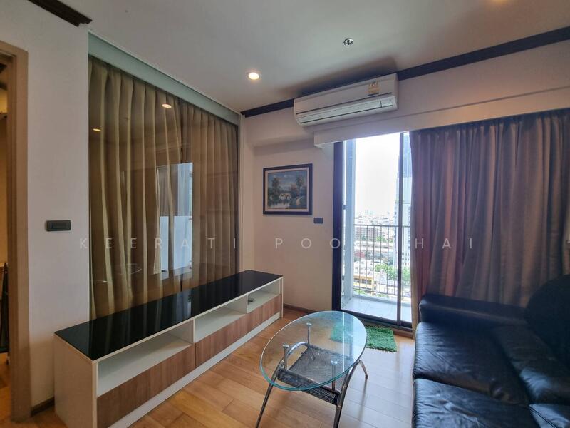 Fuse Sathorn-Taksin, Bangkok