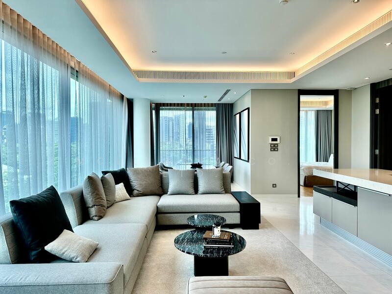 Sindhorn Tonson, Bangkok