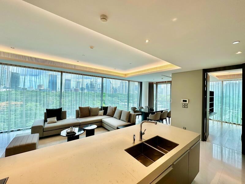 Sindhorn Tonson, Bangkok