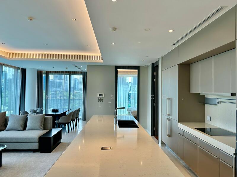 Sindhorn Tonson, Bangkok