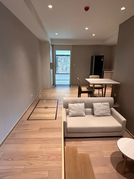 Runesu Thonglor 5, Bangkok