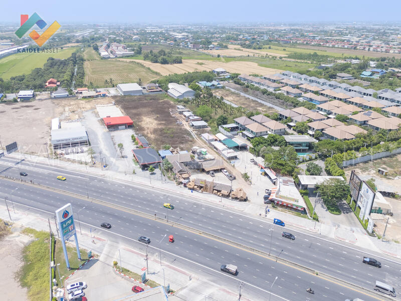 Land with Warehouse for Sale : Chaiyapruek–Ratchapruek Road, Nonthaburi