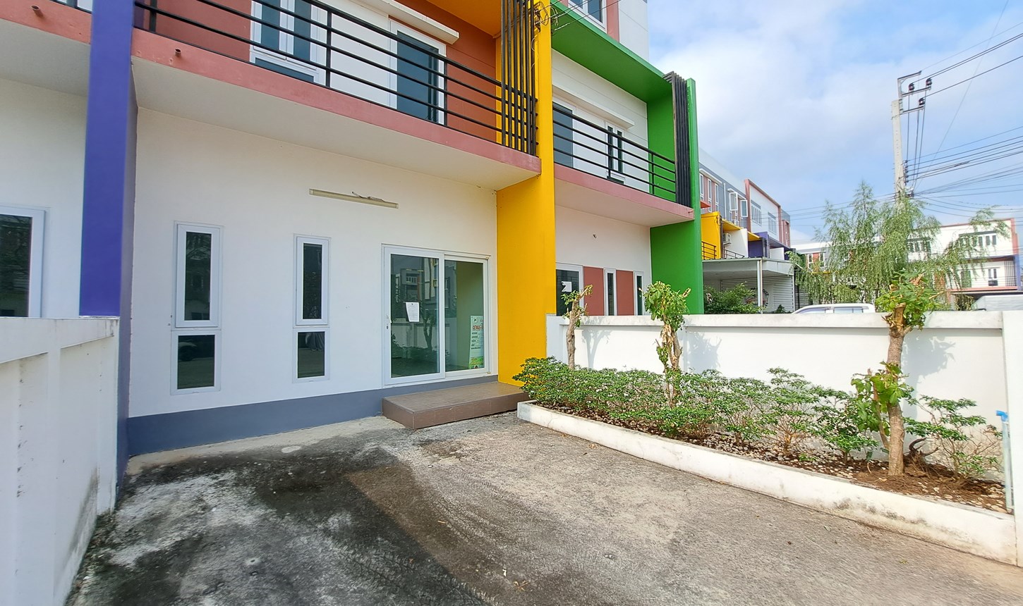 Townhouse at The Happiness, Ladpladuk Temple, Bang Bua Thong, Nonthaburi