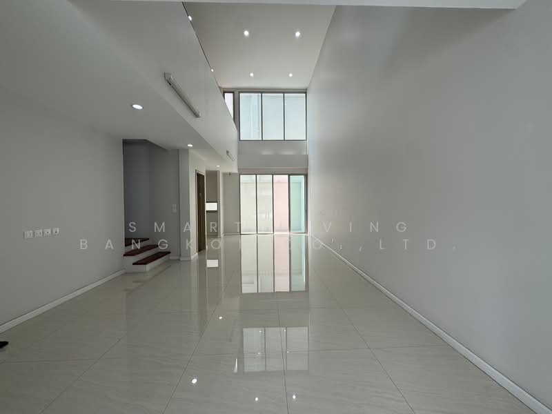 Qualitia Sukhumvit 62, Bangkok