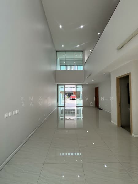 Qualitia Sukhumvit 62, Bangkok