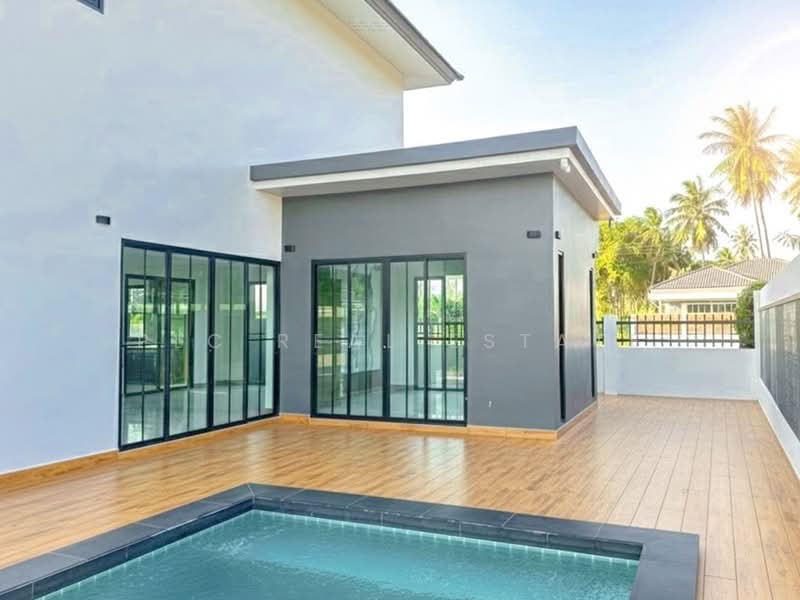 Luxury Pool Villa for Sale Mabprachan Lake East Pattaya, Chon Buri (Pattaya)