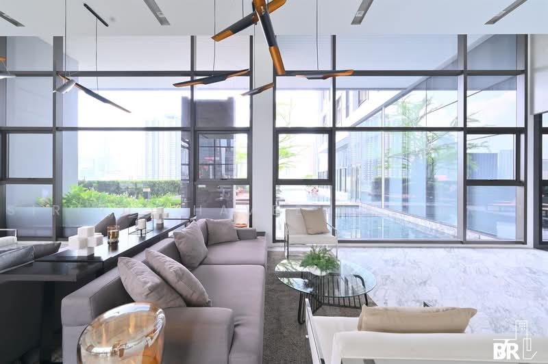 Chewathai Residence Asoke, bangkok