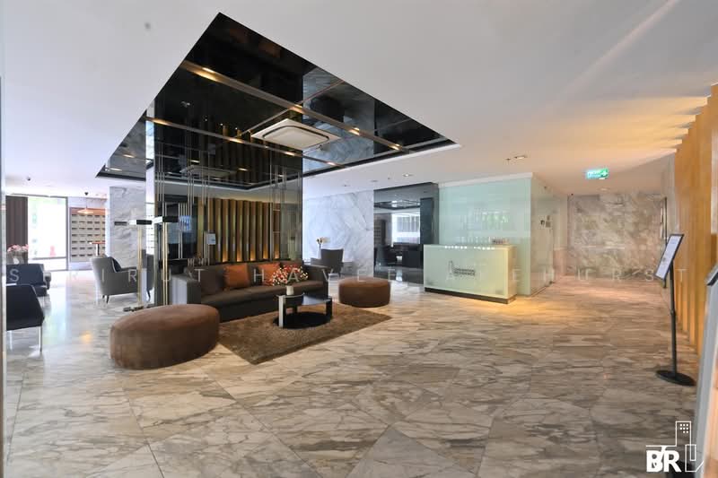 Chewathai Residence Asoke, bangkok