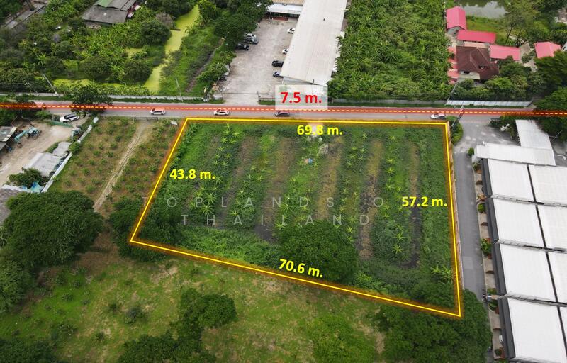ขาย ที่ดิน เลียบด่วนเอกมัย-รามอินทรา (เหมาะสร้าง บ้านหรู + สำนักงาน) เนื้อที่ 2-0-72 ไร่ ถนน 7.5 m., Bangkok
