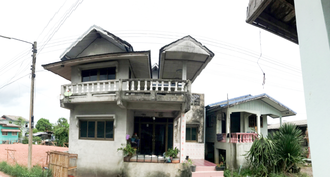 Single-family detached house, Pak Phanang 

มี 3 ห้องนอน 2 ห้องน้ำ พื้นที่ใช้สอย 120 ตารางเมตร 

3 bedrooms, 2 bathrooms, 120 square meters of living space