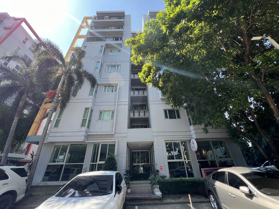 Condominium at The Escape Condominium, Phra Khanong, Bangkok
