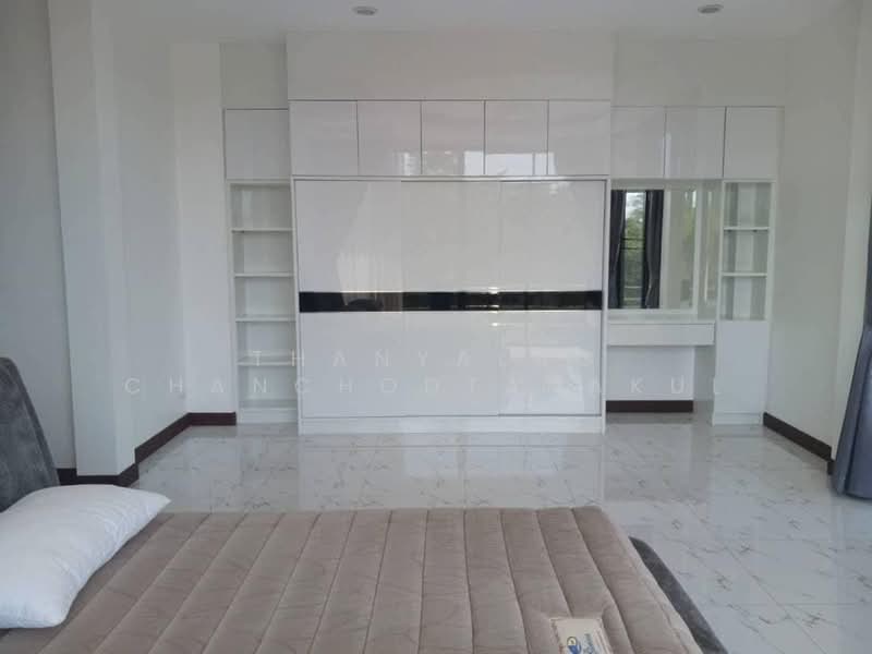 3-BR Villa, Chon Buri (Pattaya)