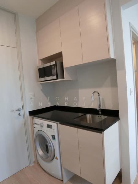 Noble Revolve Ratchada 2, Bangkok