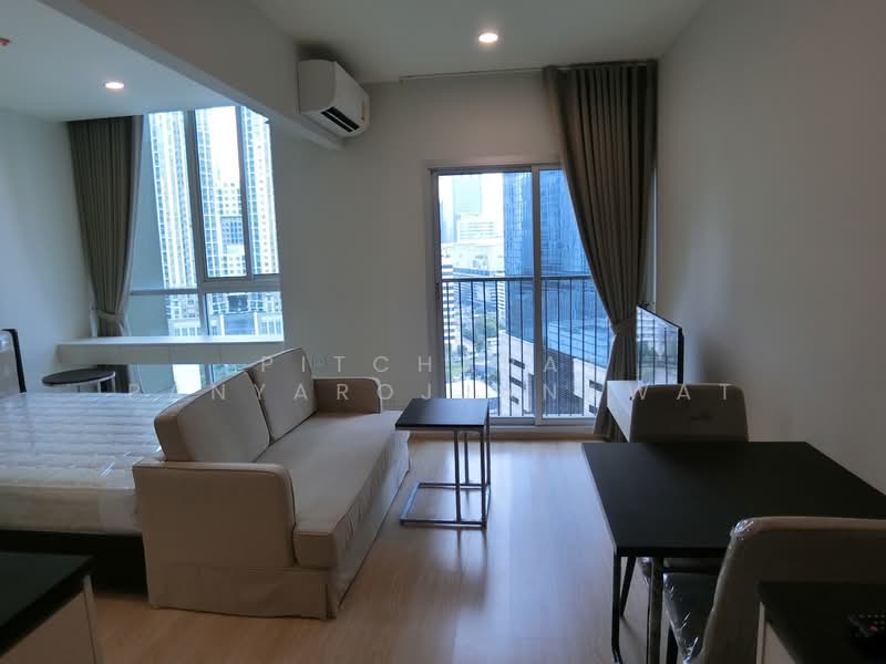 Noble Revolve Ratchada 2, Bangkok