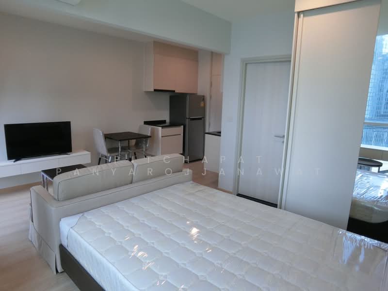 Noble Revolve Ratchada 2, Bangkok