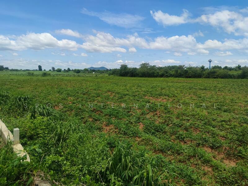 Land in Kanchanaburi, Bo Ploi, 14 rai, suitable for a gas station, investment, located by Road 3086, Kanchanaburi