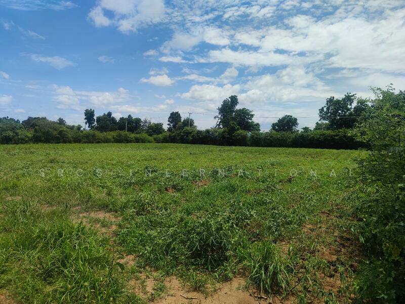 Land in Kanchanaburi, Bo Ploi, 14 rai, suitable for a gas station, investment, located by Road 3086, Kanchanaburi
