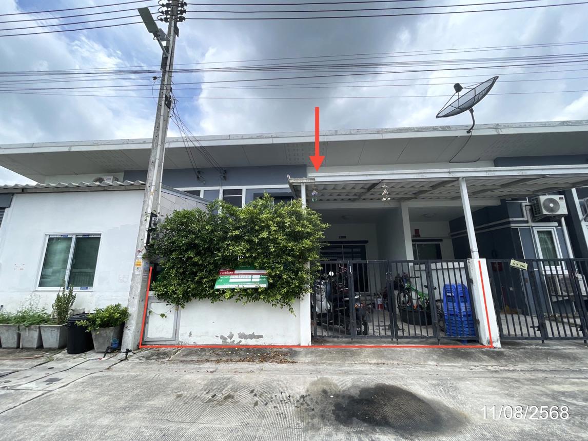 Townhouse Prabhas Villa Panthong Chonburi