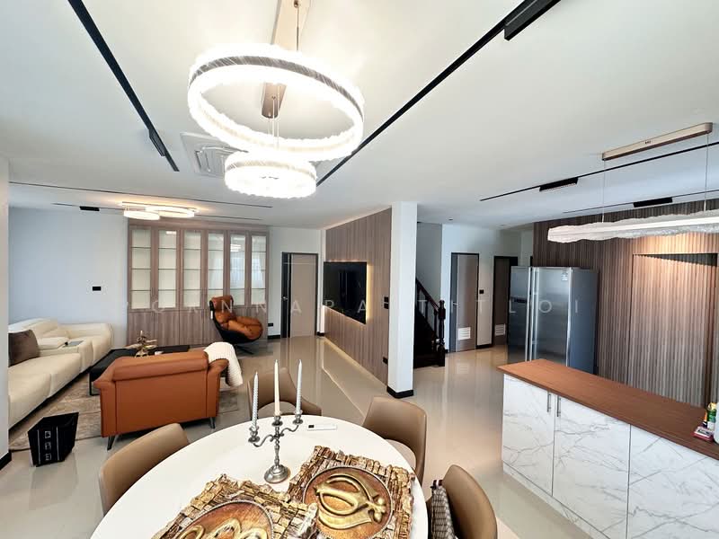For sale villa at East Pattaya, Chon Buri (Pattaya)