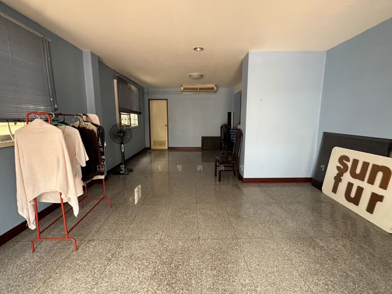 Praphawan Home Rom Klao 1, Bangkok
