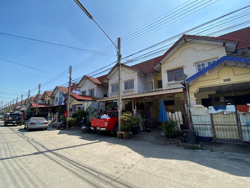 ทาวน์เฮ้าส์ โครงการบ้านสวนทองวิลล่า 10 ธัญบุรี