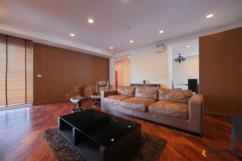 Nusasiri Grand, Bangkok