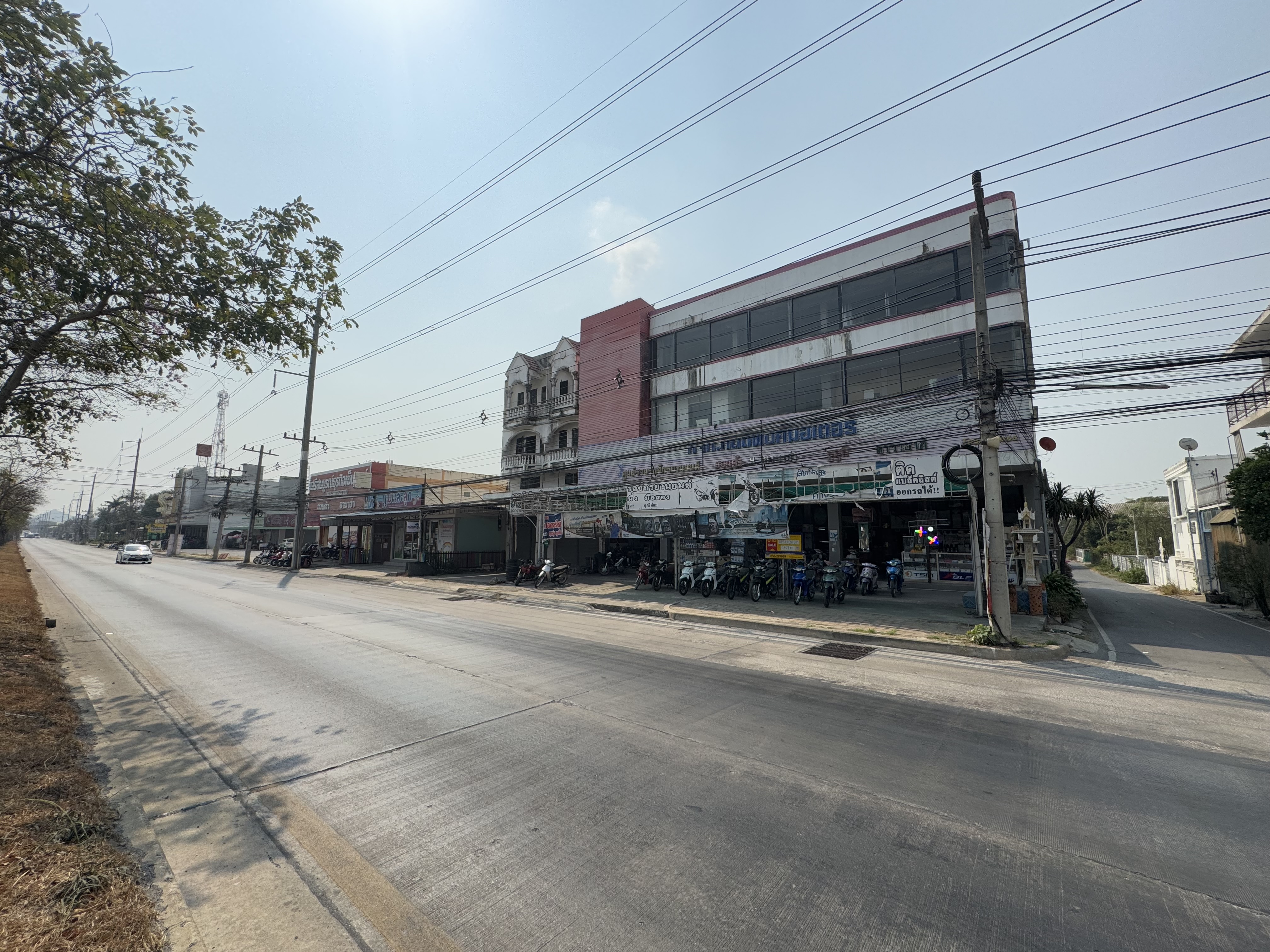 อาคารพาณิชย์ พระพุทธบาท