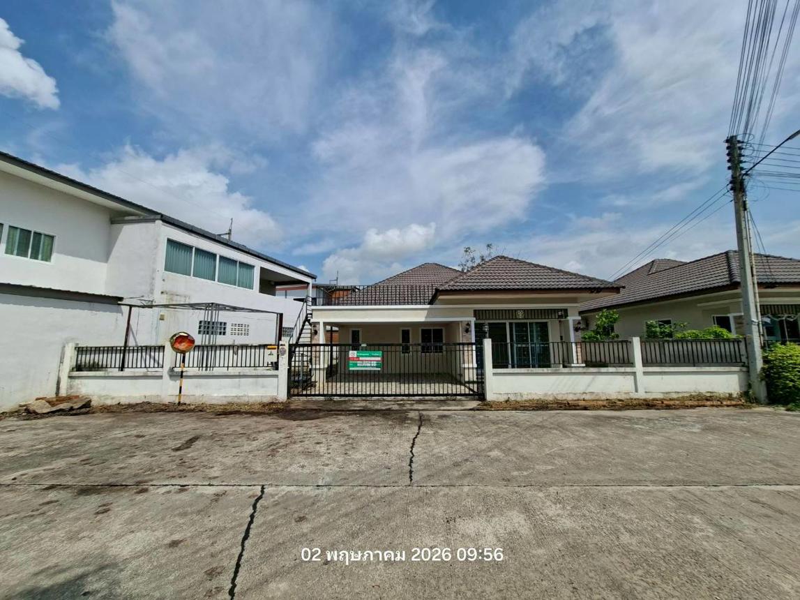 บ้านเดี่ยว บ้านแก้วศิริแลนด์ 2 นิคมพัฒนา ระยอง

- ที่ตั้ง : นิคมพัฒนา ระยอง
- พื้นที่ : 140 ตารางวา
- จำนวนห้องนอน : 3 ห้อง
- จำนวนห้องน้ำ : 2 ห้อง
- จำนวนชั้น : 2 ชั้น
- พื้นที่ใช้สอย : 120 ตารางเมตร
- ประเภท : บ้านเดี่ยว
- สภาพ : ใหม่
- ราคา : 2