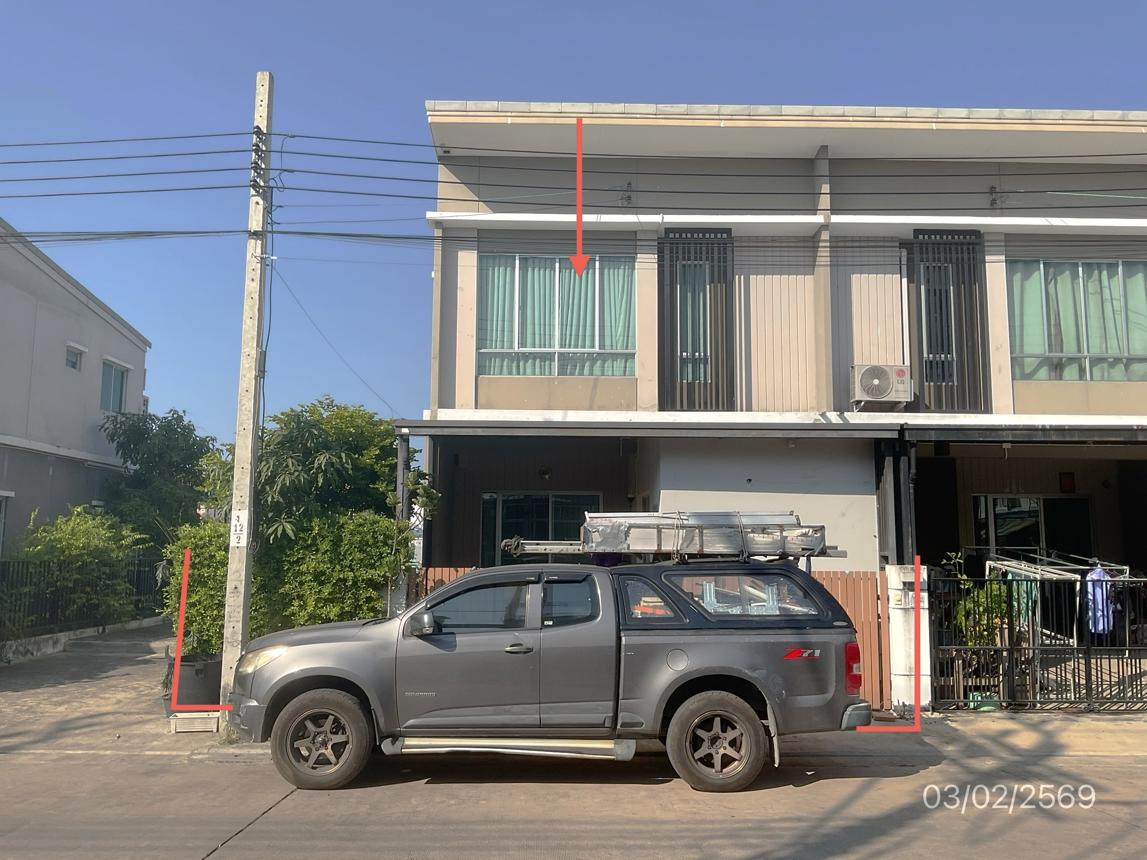 Townhouse Preecha Ville 114 Ramkhamhaeng-Romklao Ladkrabang Bangkok