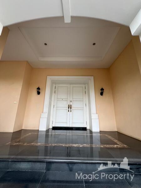 The Royal Residence, Bangkok