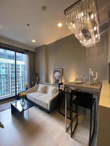 M Thonglor 10, Bangkok